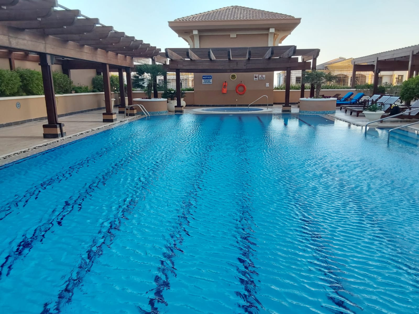 فيلا فاخرة بتشطيب عالي الجودة 